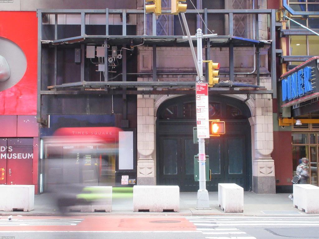 ការវិភាគព័ត៌មានថ្មីៗ: ជំរៅ និងចំណាំការប្រែប្រួល